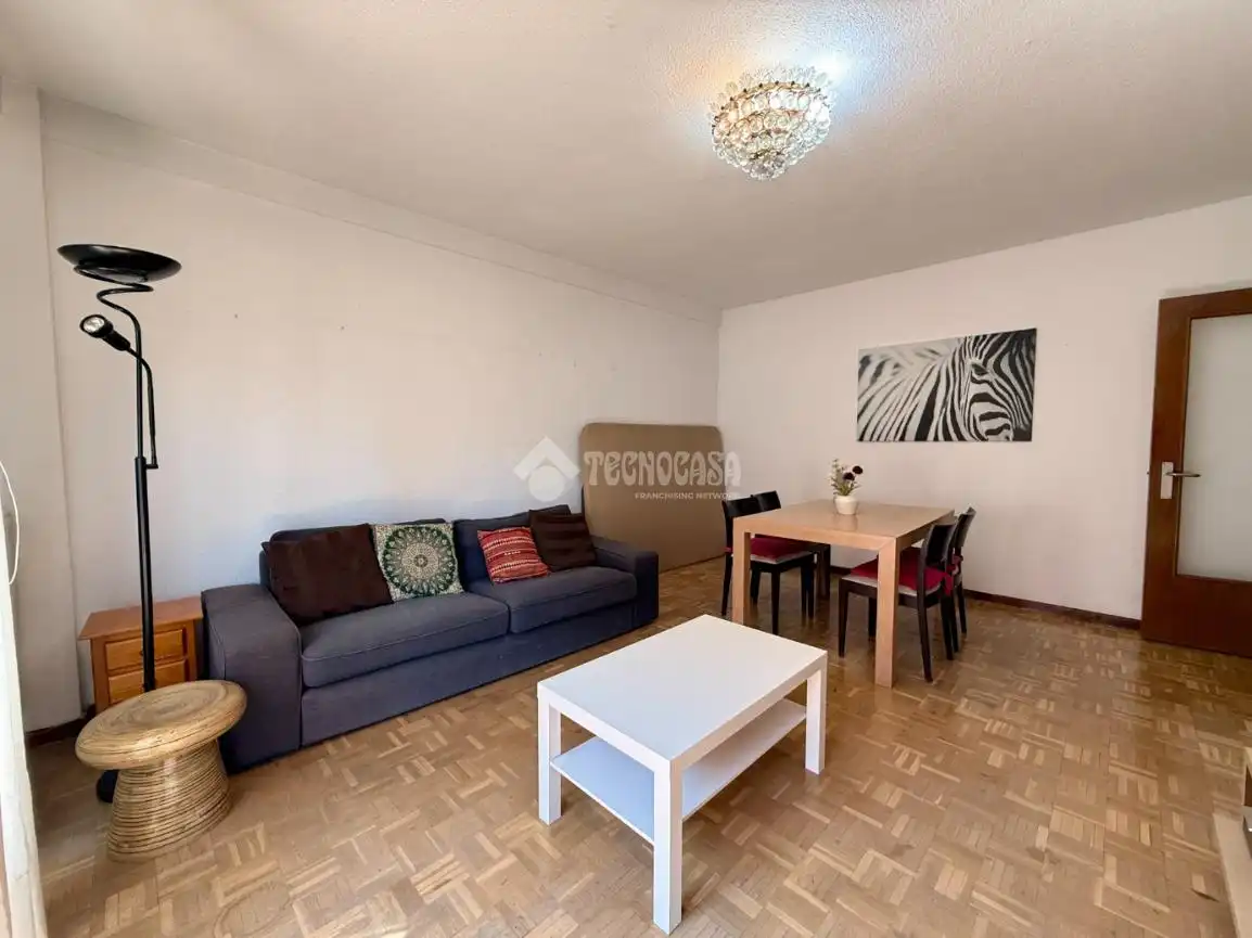 Sala d'estar de Pis en venda en Madrid amb Calefacció