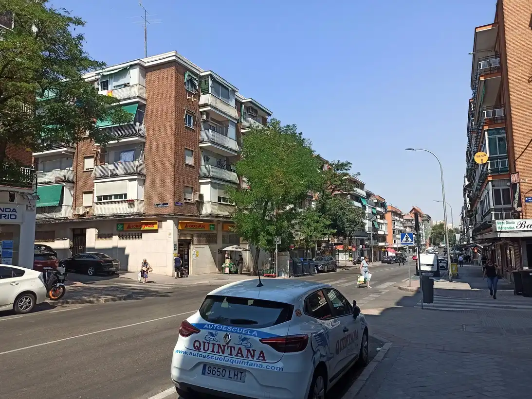 Vista exterior de Pis en venda en Madrid amb Aire condicionat, Calefacció i Terrassa