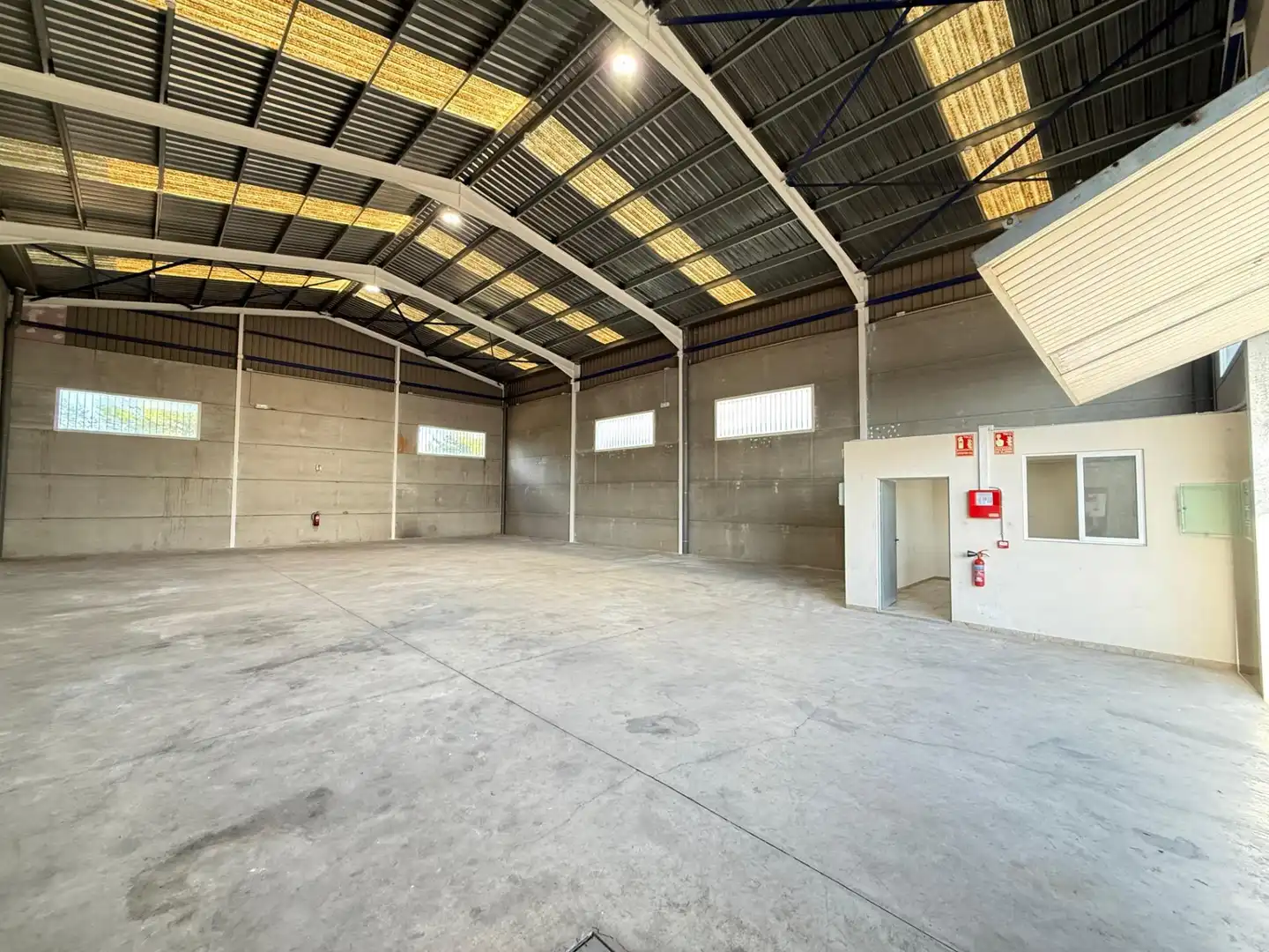 Nave industrial in affitto a Senyera, imagen 2