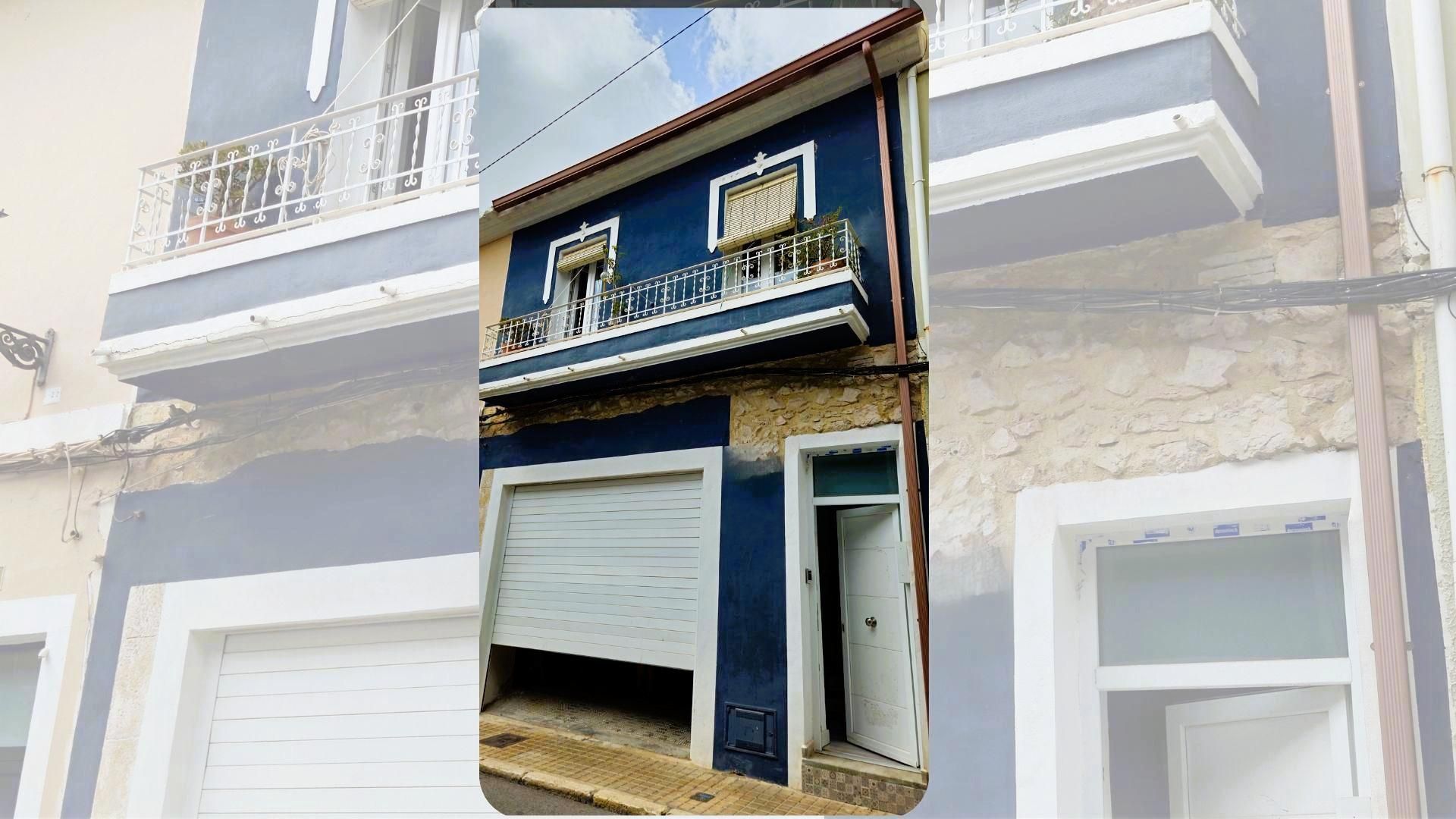 Vista exterior de Casa o xalet en venda en Dénia amb Aire condicionat, Calefacció i Parquet