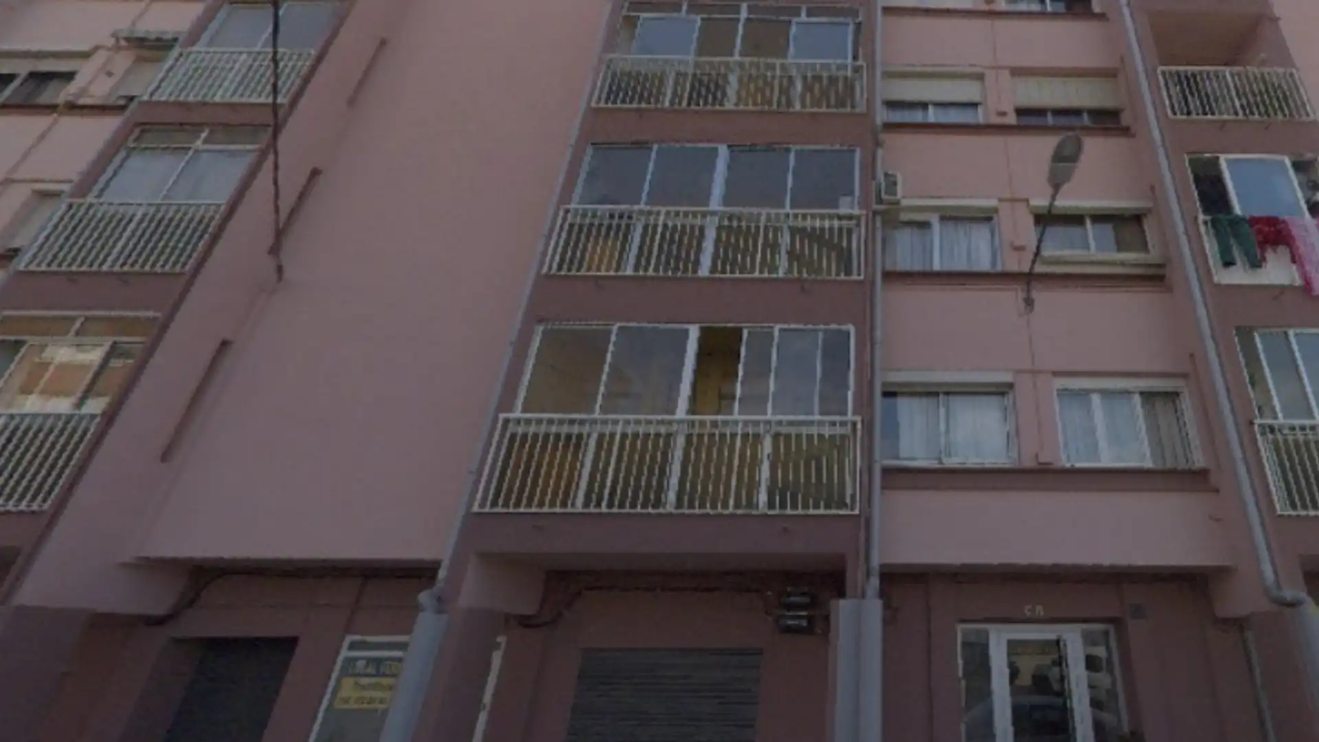 Vista exterior de Pis en venda en  Lleida Capital amb Balcó i Alarma