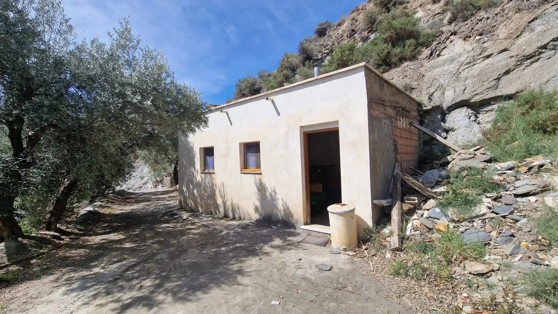 Vista exterior de Finca rústica en venda en Canjáyar amb Jardí privat i Moblat