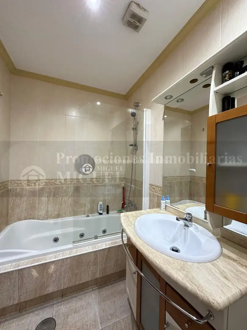 Baño de Casa o chalet en venta en Verín con Calefacción, Terraza y Amueblado
