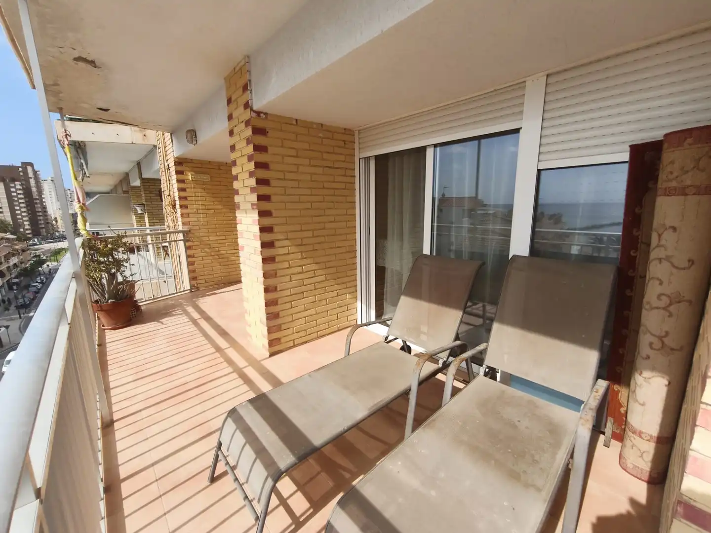 Terrasse von Wohnung zur Miete in El Campello mit Terrasse, Möbliert und Ofen