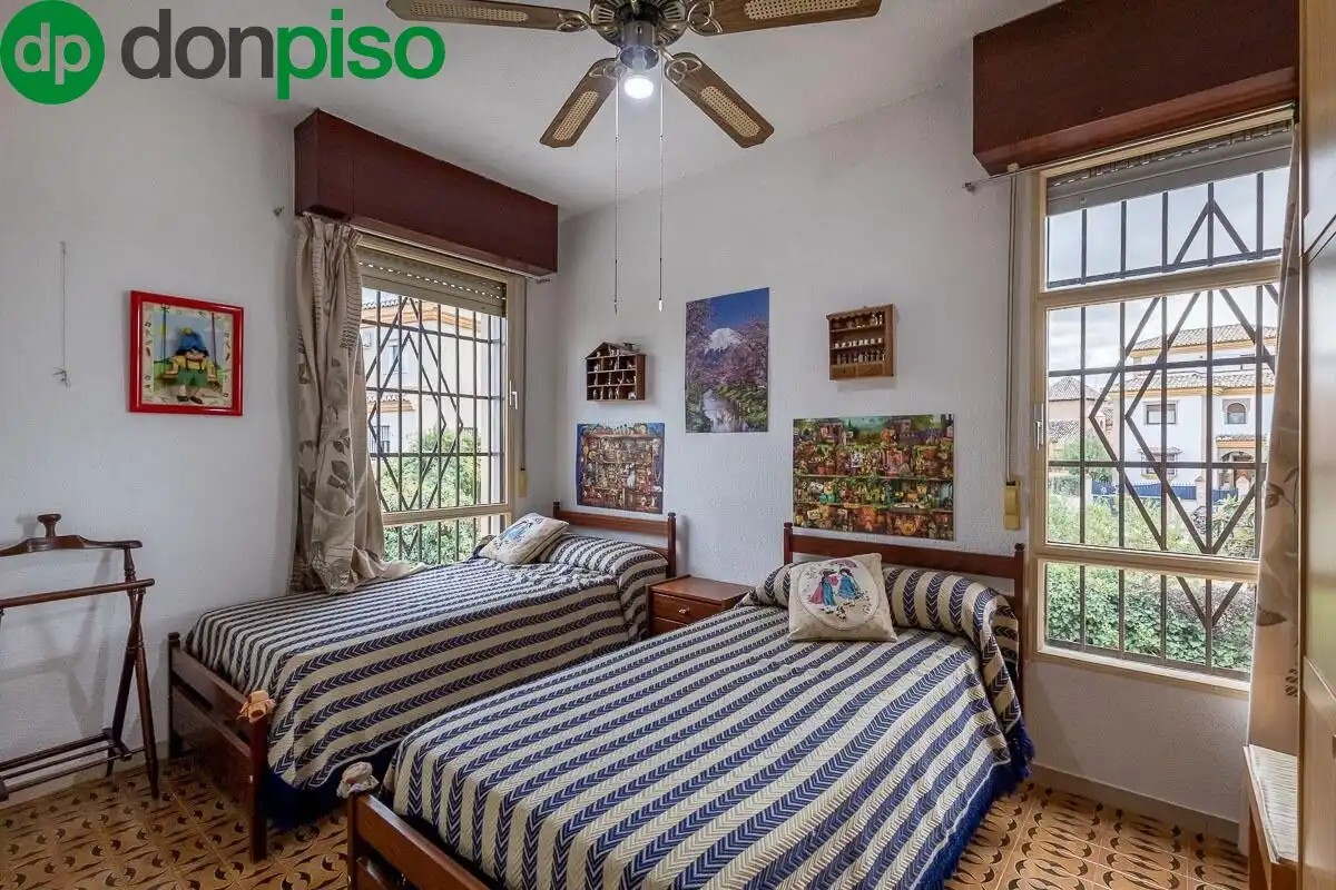 Casa con terrazza in vendita a Avenida HUETOR VEGA, imagen 21