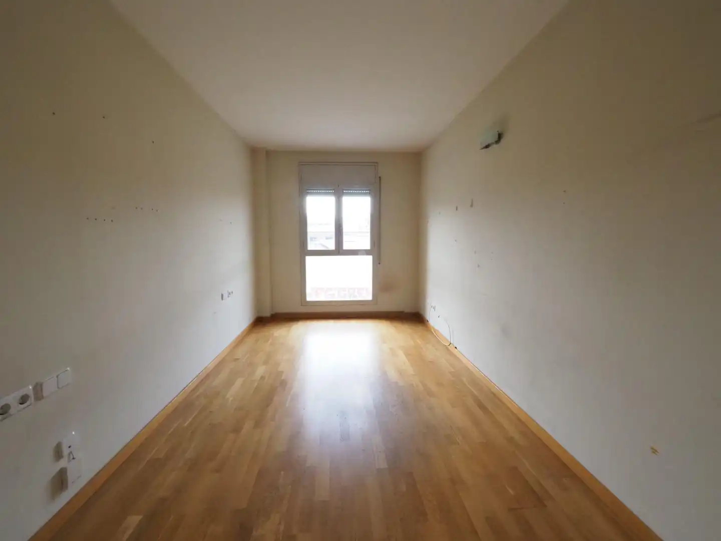 Habitación de Piso en venta en Cerdanyola del Vallès con Calefacción, Parquet y Terraza