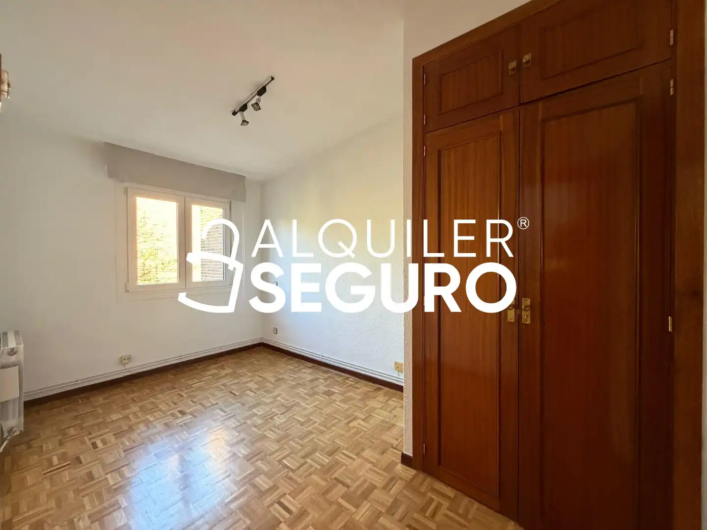 Bedroom of Houses for rent in Majadahonda  with Heating, Terrace and Swimming Pool