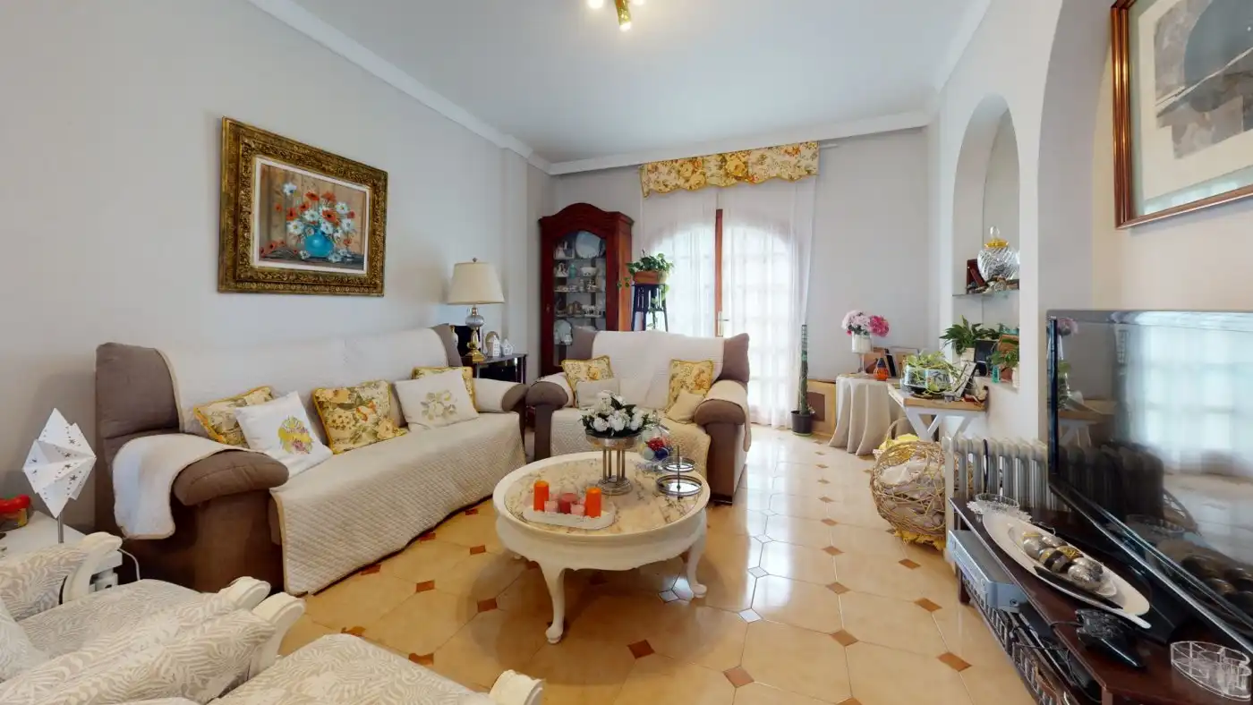 Sala d'estar de Casa o xalet en venda en Las Palmas de Gran Canaria amb Jardí privat, Terrassa i Traster