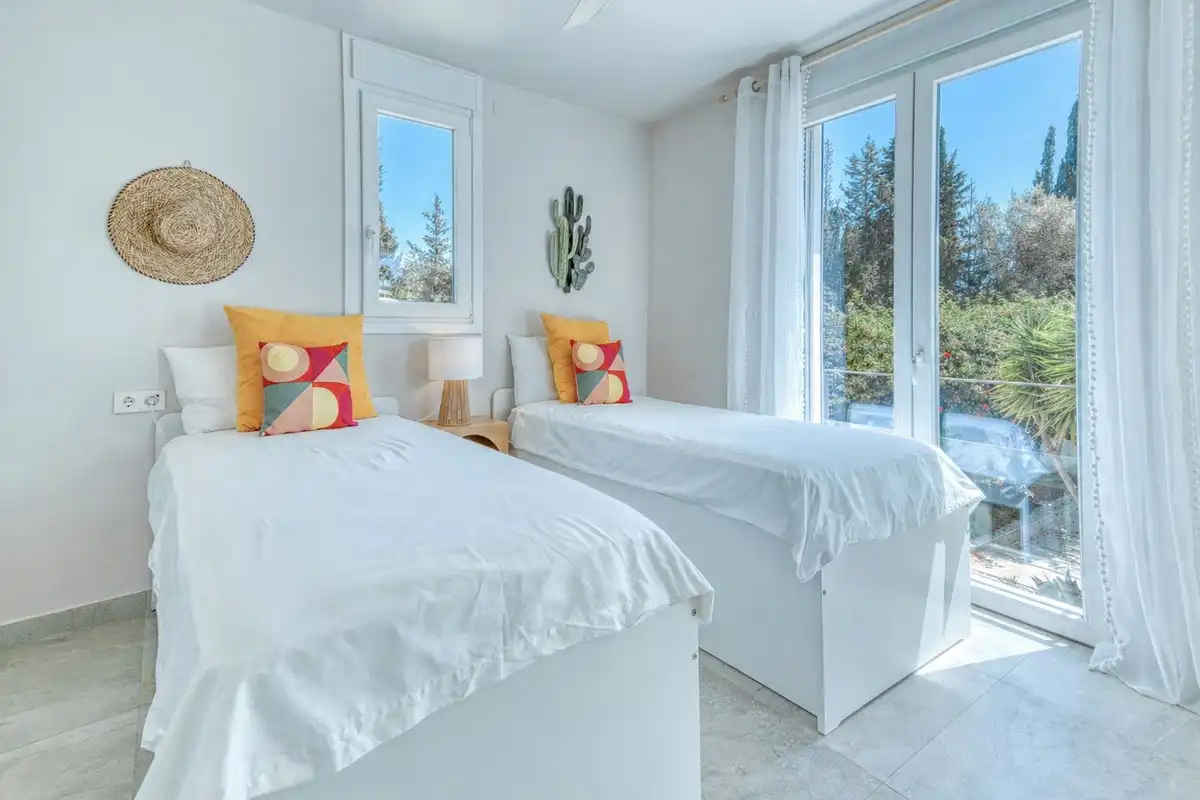 Bedroom of Houses for sale in Marbella  with Air Conditioner, Private garden and Terrace