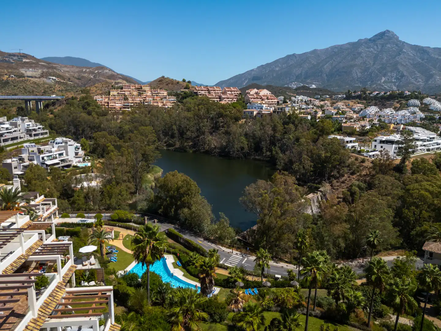Apartament amb piscina en venda a Nueva Andalucía, imagen 29