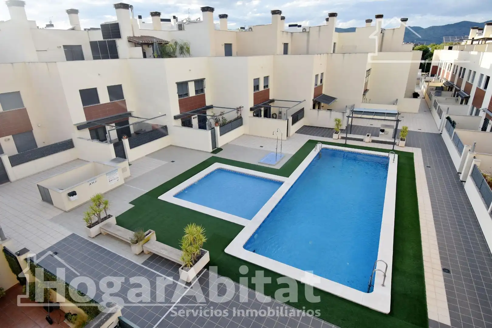 Exterior view of Detached homes for sale in Castellón de la Plana / Castelló de la Plana  with Air Conditioner, Terrace and Balcony