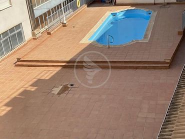 Dúplex con ascensor en venta en Avenida de Andalucía
