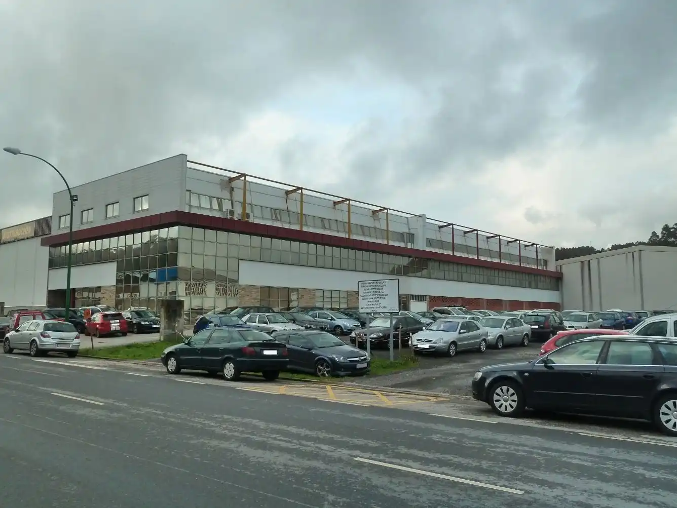 Nau industrial en venda a Pocomaco Av 5, Mesoiro