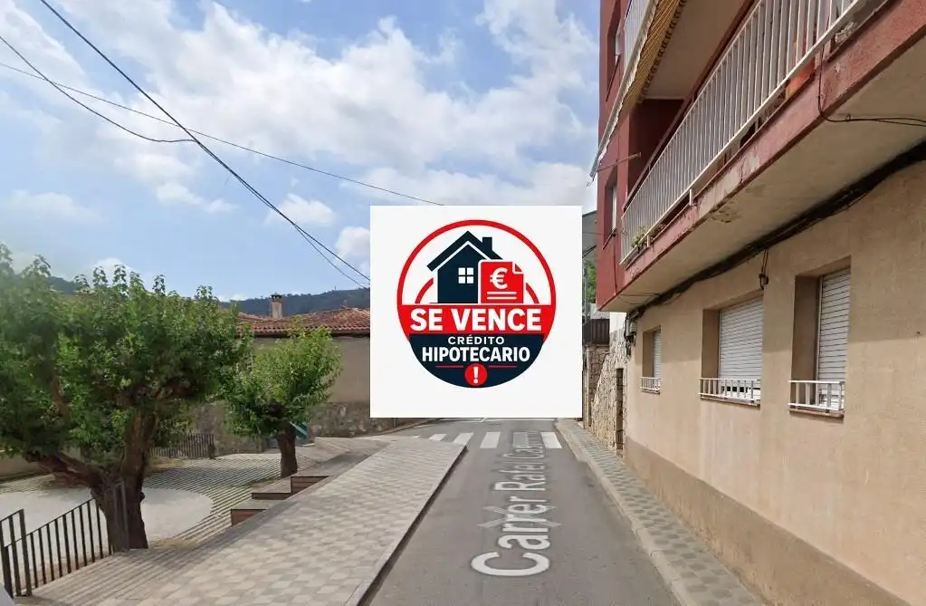 Vista exterior de Pis en venda en Torrelles de Llobregat