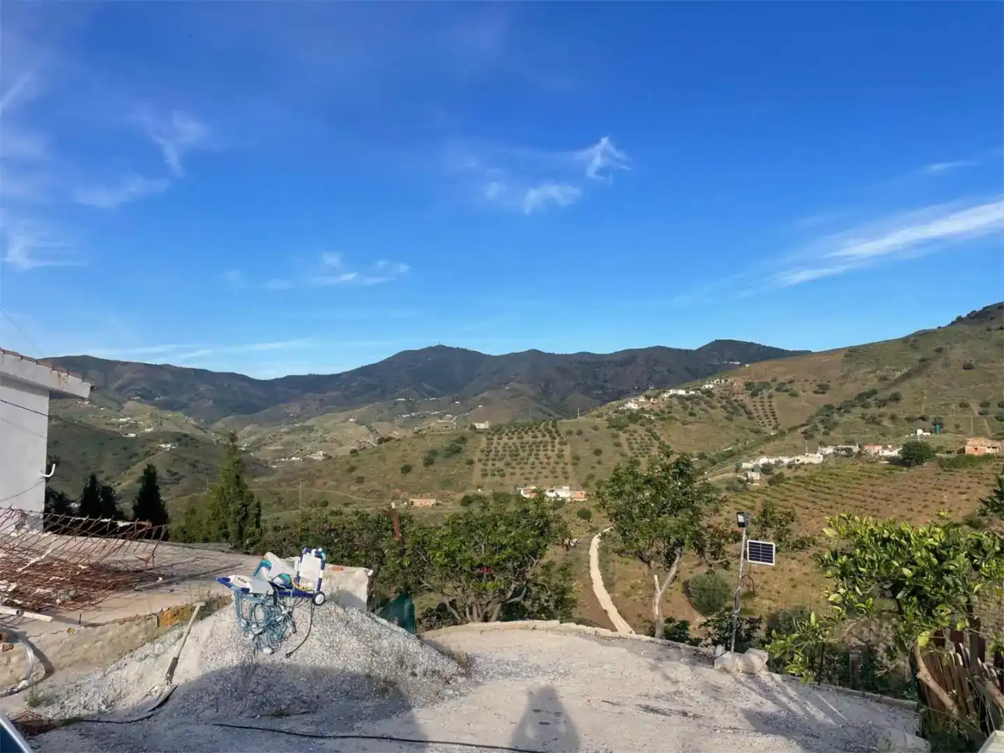 Vista exterior de Finca rústica en venda en El Borge amb Piscina i Balcó