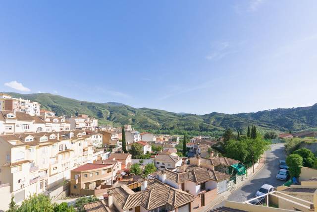 Piso en Venta en Calle Cerezo en Cenes de la Vega