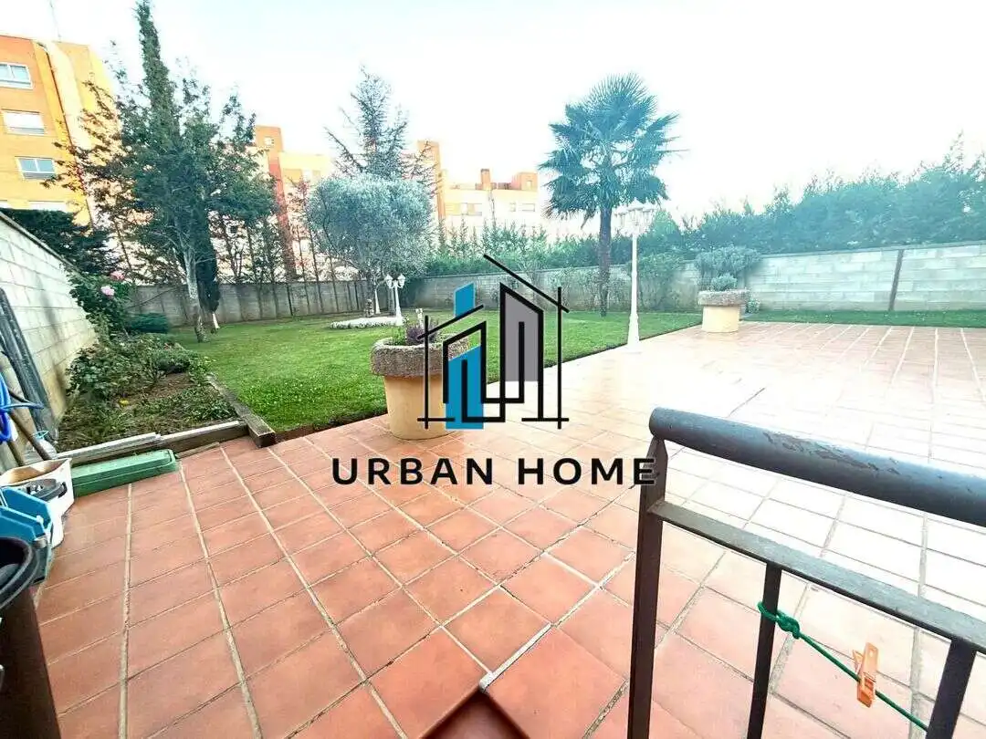 Terraza de Casa o chalet en venta en Las Eras de Renueva