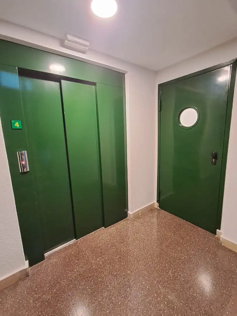 Badezimmer von Wohnung zum Verkauf in Valle de Trápaga-Trapagaran mit Heizung, Abstellraum und Möbliert