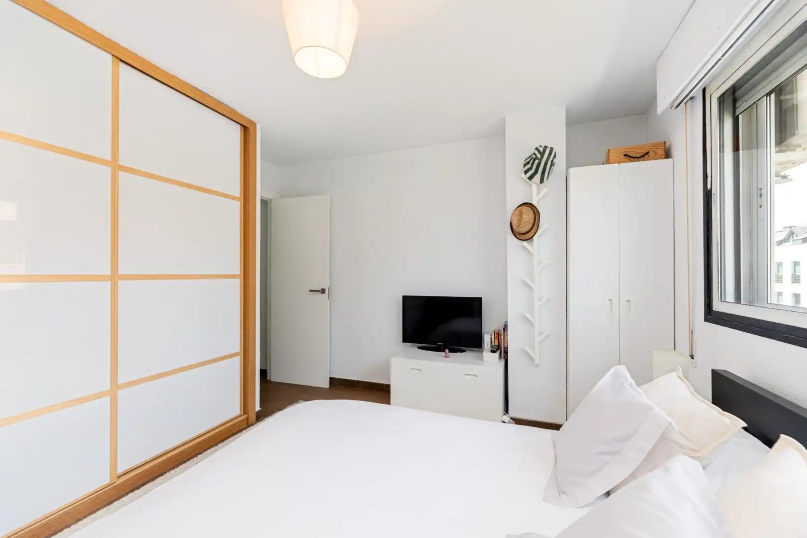 Habitación de Casa adosada en venta en Torrelodones con Aire acondicionado, Calefacción y Terraza