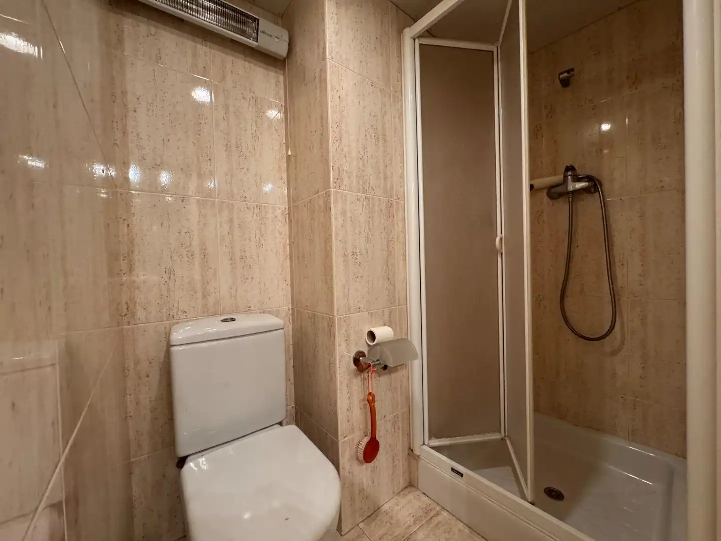 Badezimmer von Geschaftsraum zum Verkauf in Calaf