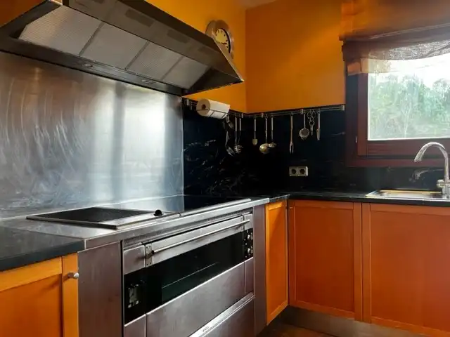 Cocina de Casa o chalet en venta en Bescanó con Calefacción, Jardín privado y Parquet