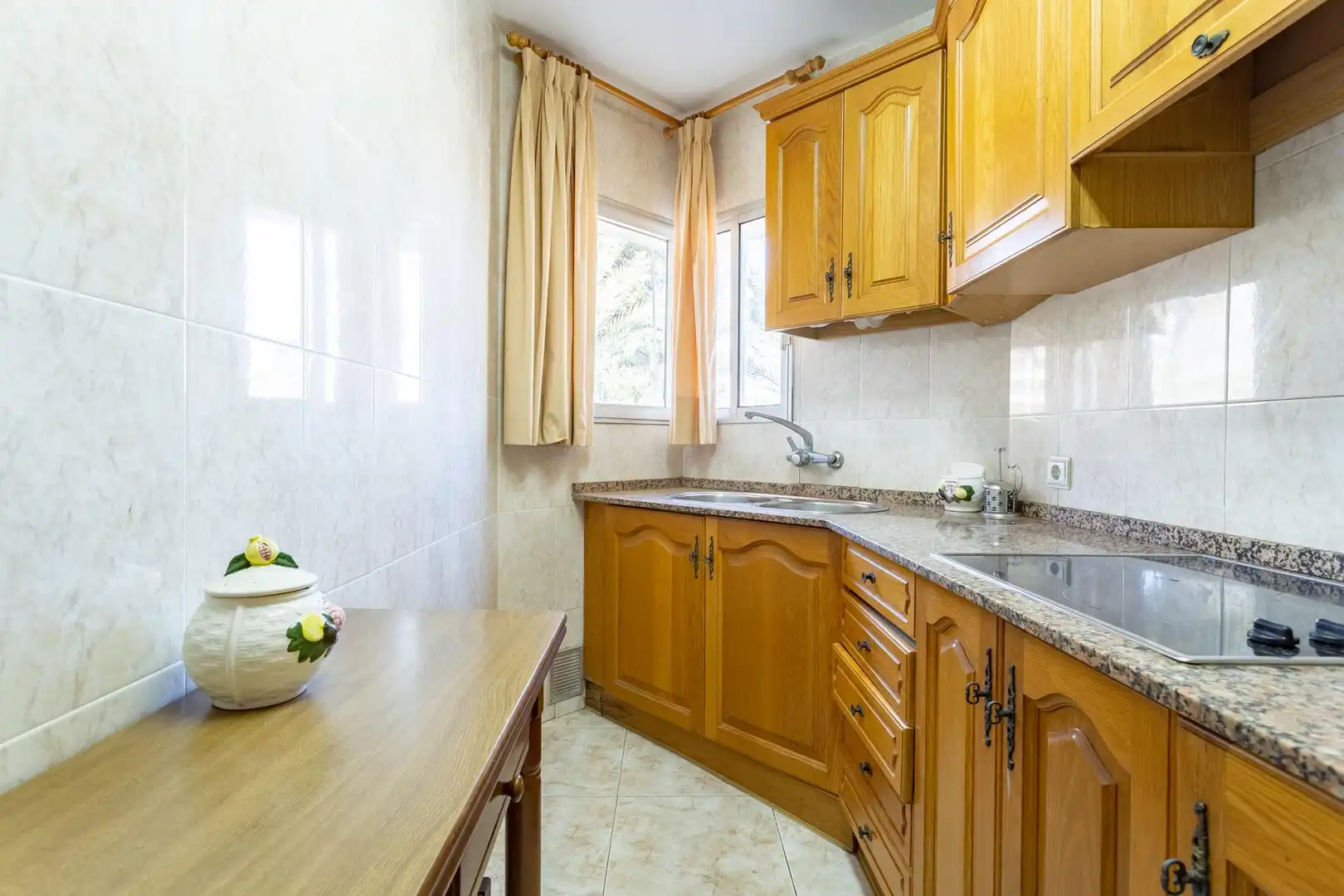 Kitchen of Flat for sale in Salou  with Air Conditioner, Private garden and Terrace