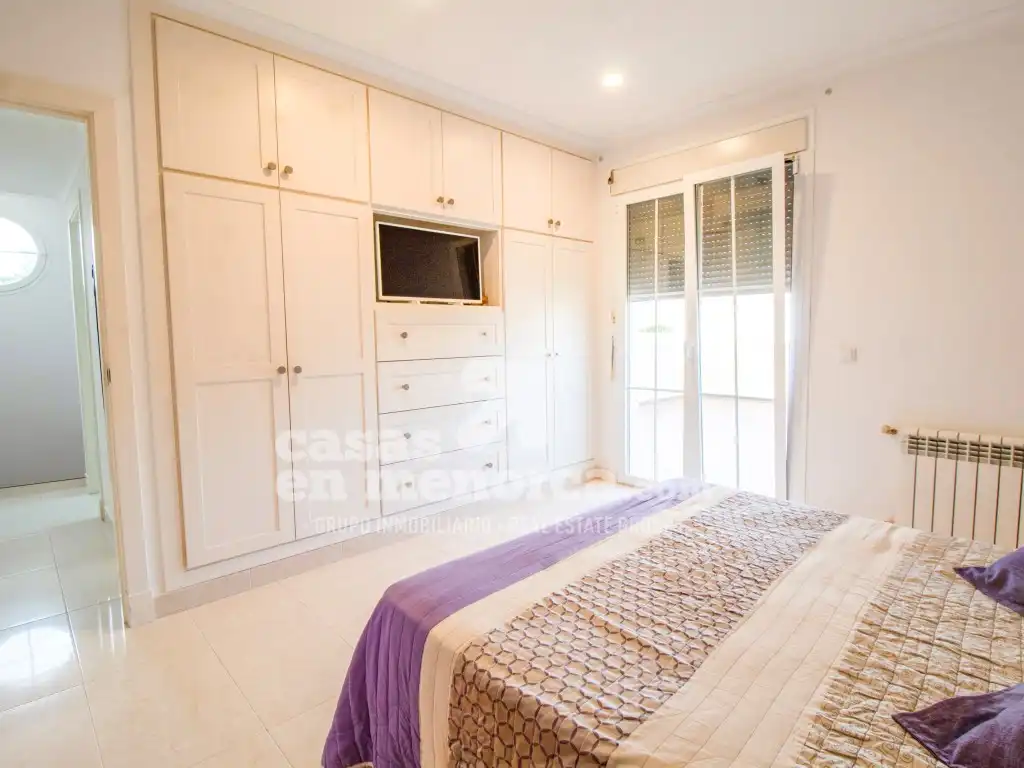 Dormitori de Casa o xalet en venda en Maó - Mahón amb Aire condicionat, Jardí privat i Terrassa