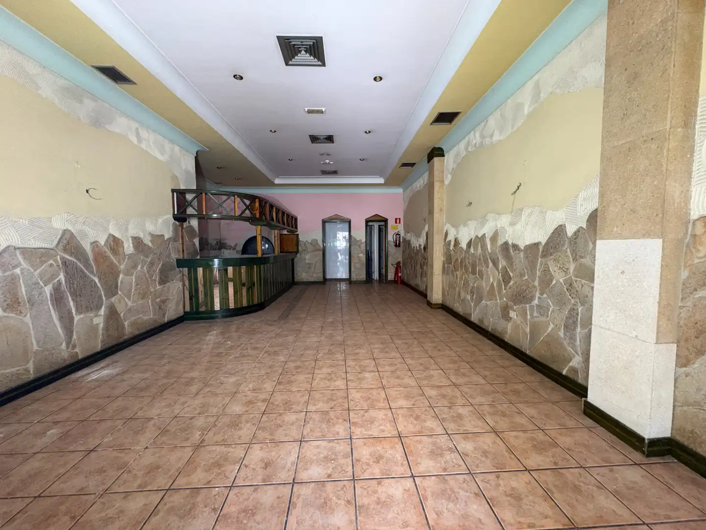 Business premises to rent in Calle Navarra 11, imagen 2
