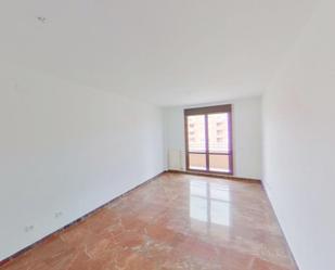 Living room of Flat for sale in  Zaragoza Capital  with Terrace and Oven