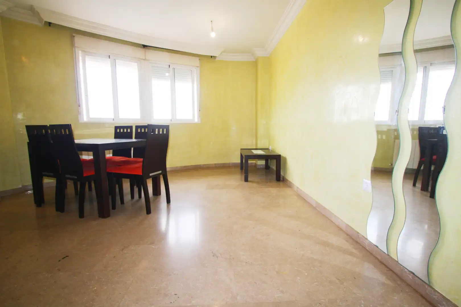 Comedor de Piso en venta en Albacete con Calefacción, Trastero y Amueblado