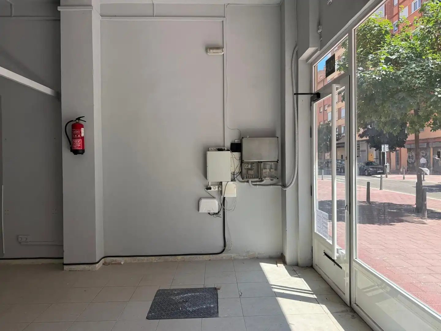 Local comercial en venta en EMBAJADORES, imagen 2