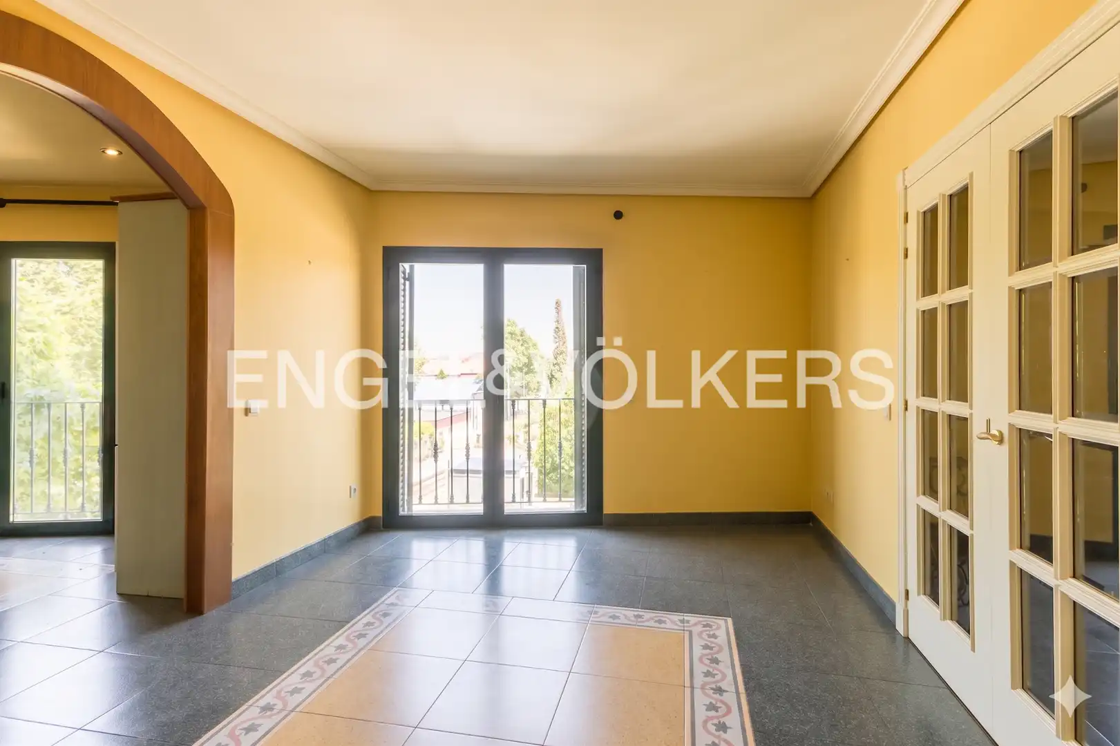Balcony of Houses for sale in Velilla de San Antonio  with Air Conditioner, Heating and Terrace