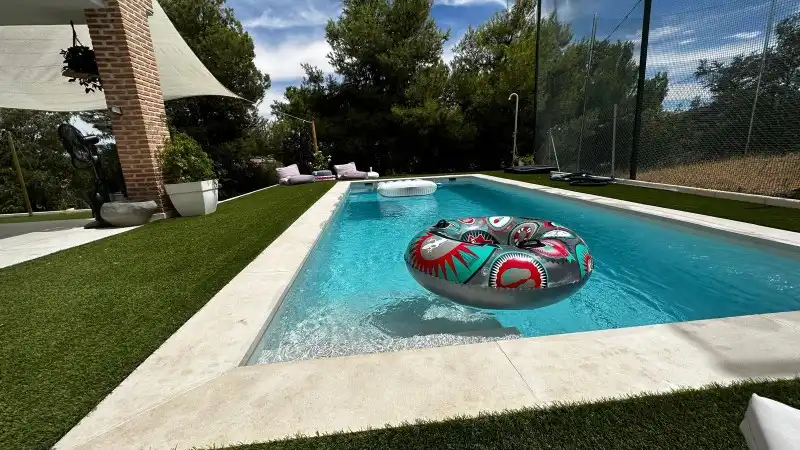 Casa amb piscina en venda a Layos, imagen 2