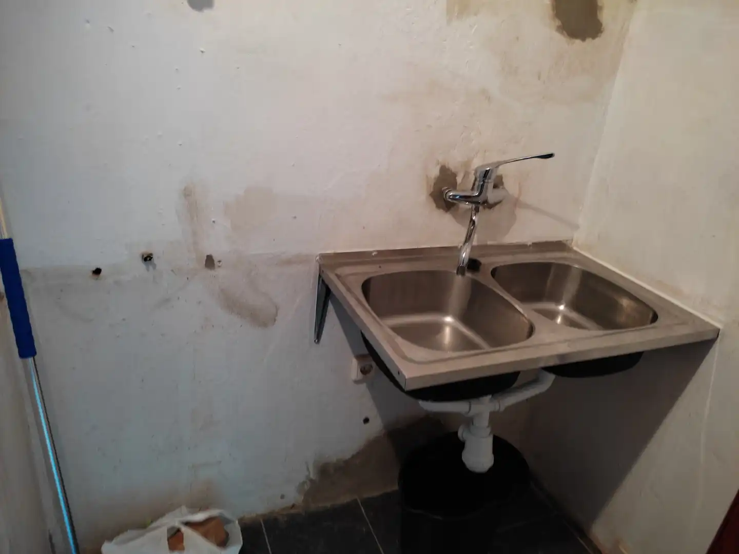 Local comercial en venda a Plaza Cecilio Reino Vargas, imagen 3