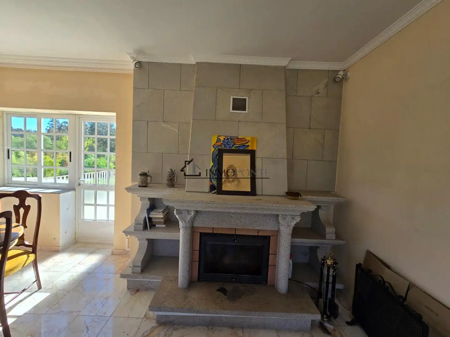 Sala d'estar de Casa o xalet en venda en Moraña amb Jardí privat