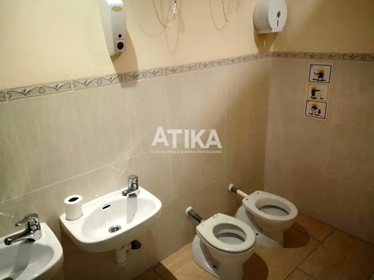 Business premises for sale in Sant Josep - Zona Hospital, imagen 18