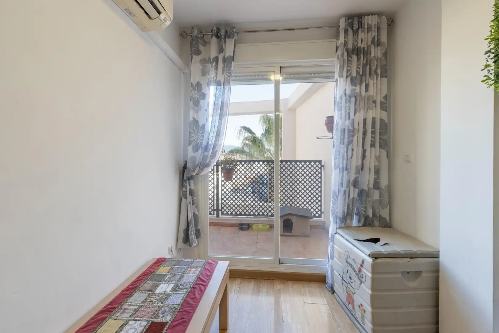 Bedroom of Attic for sale in Churriana de la Vega  with Air Conditioner, Terrace and Storage room