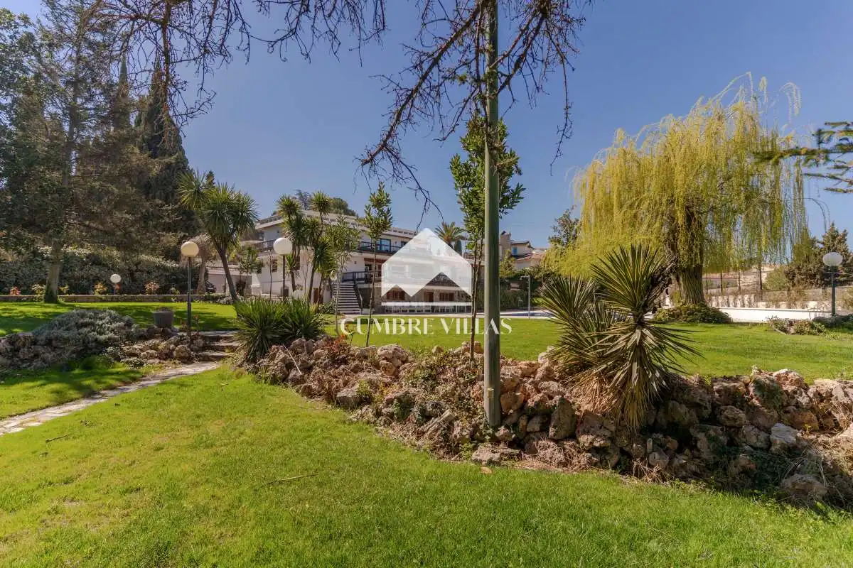 Exterior view of Houses for sale in Gójar  with Heating, Private garden and Terrace