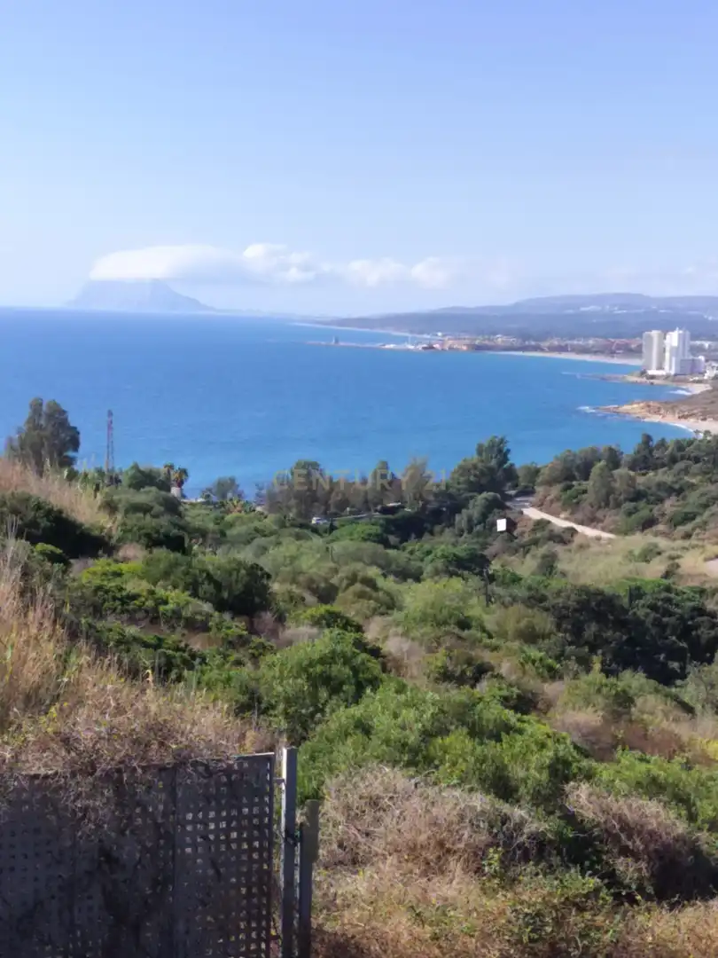 Maisonette zum Verkauf in Manilva mit Klimaanlage, Privatgarten und Schwimmbad