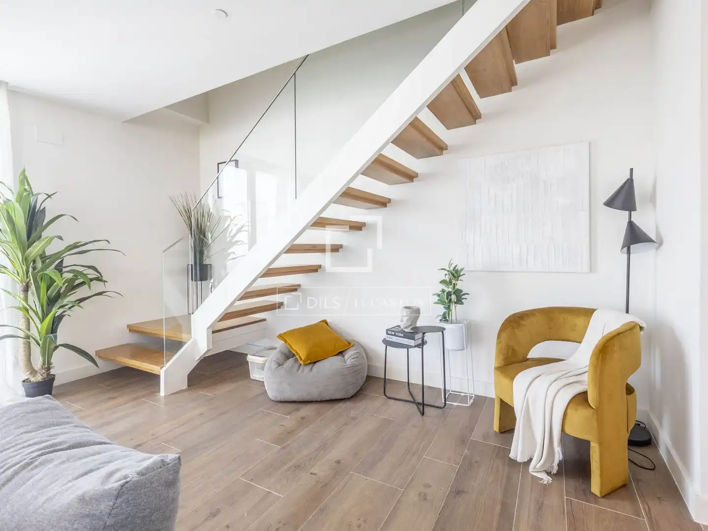 Wohnzimmer von Dachboden zum Verkauf in Valencia mit Klimaanlage, Heizung und Terrasse