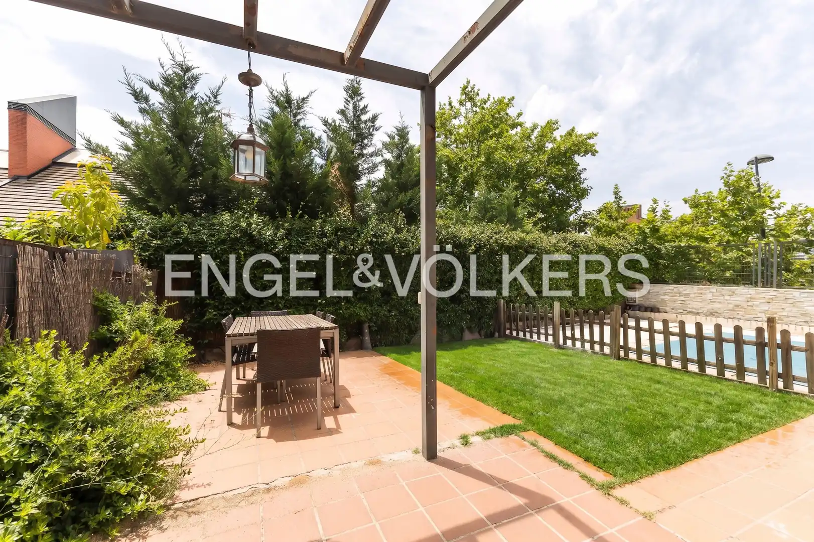 Terrace of Detached homes for sale in Paracuellos de Jarama  with Air Conditioner, Heating and Private garden