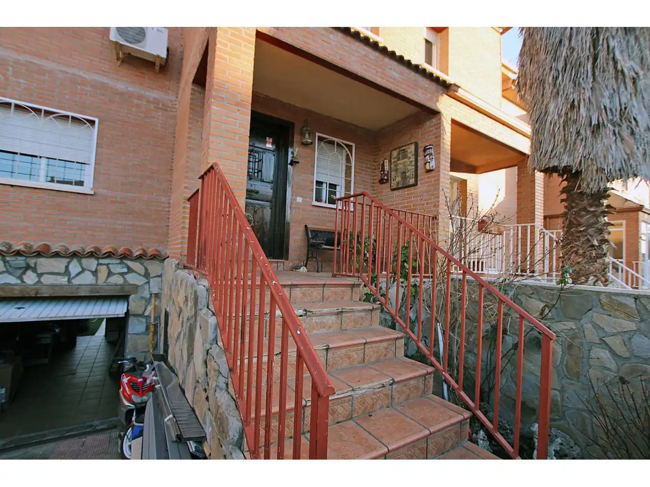 Vista exterior de Casa adosada en venda en Villanueva de la Torre