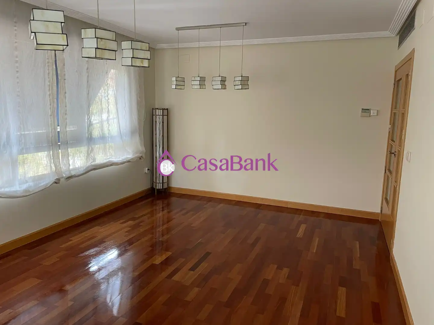 Piso de alquiler en Santa Rosa - Valdeolleros, Norte-Sierra