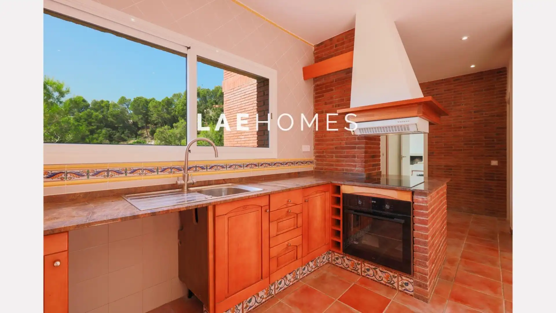 Haus oder Chalet zur Miete in Carrer BEETHOVEN (C.COLL), Corbera de Llobregat