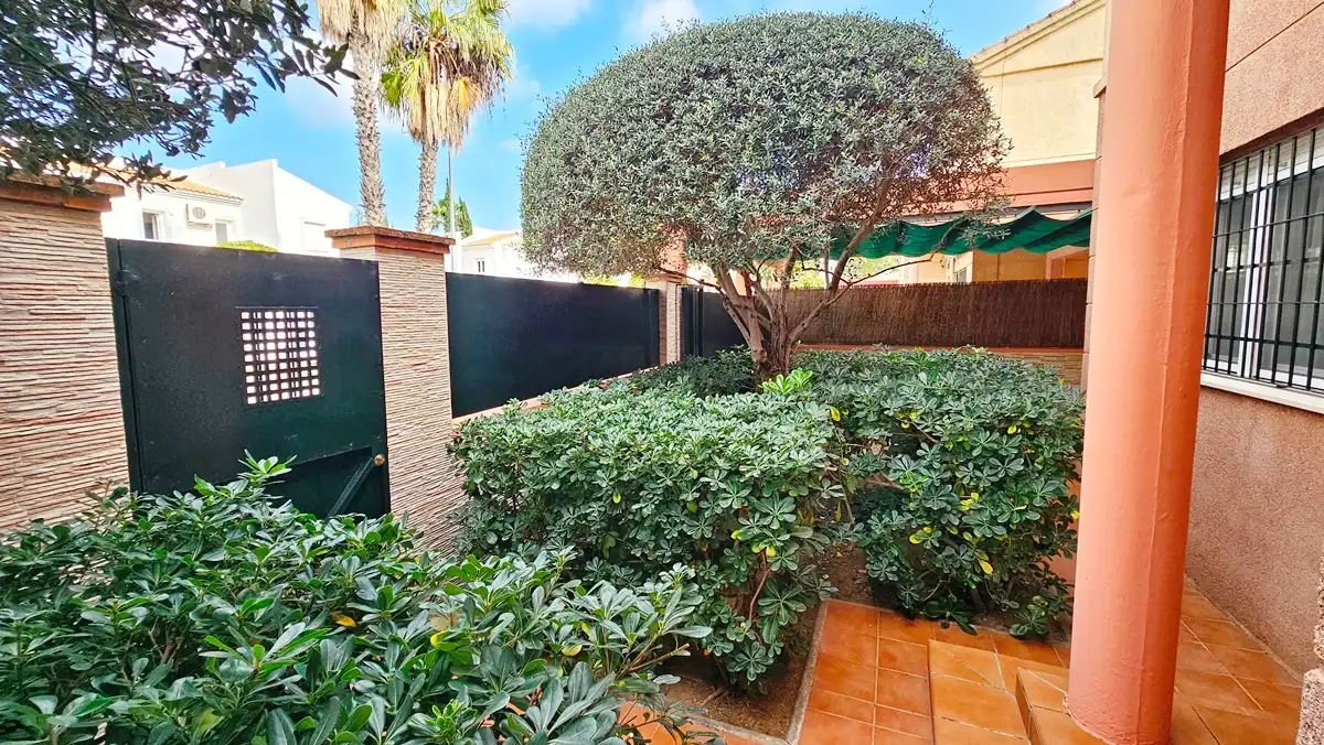 Maison jumelée avec piscine à vendre à Espartinas Pueblo, imagen 3