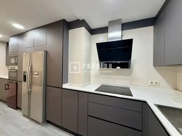 Appartamento con ascensore in affitto a de la Castellana, imagen 9