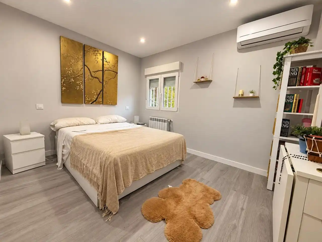 Schlafzimmer von Wohnung zur Miete in Fuencarral - El Pardo