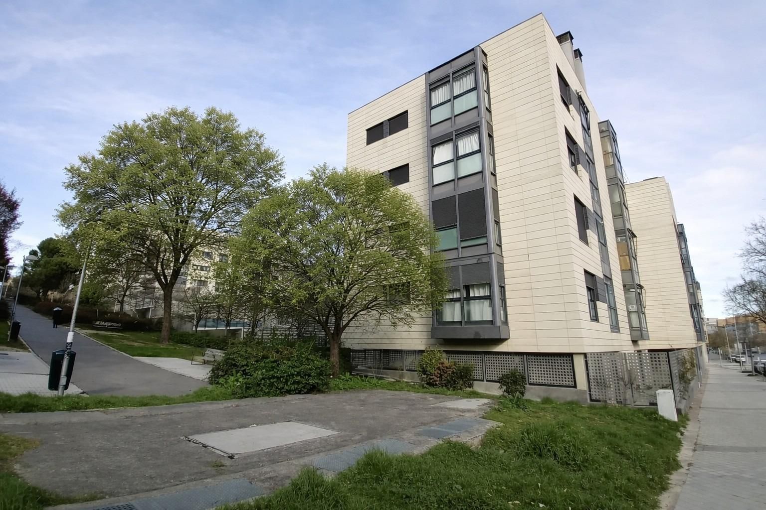 Exterior view of Flat for sale in  Madrid Capital  with Air Conditioner, Heating and Private garden