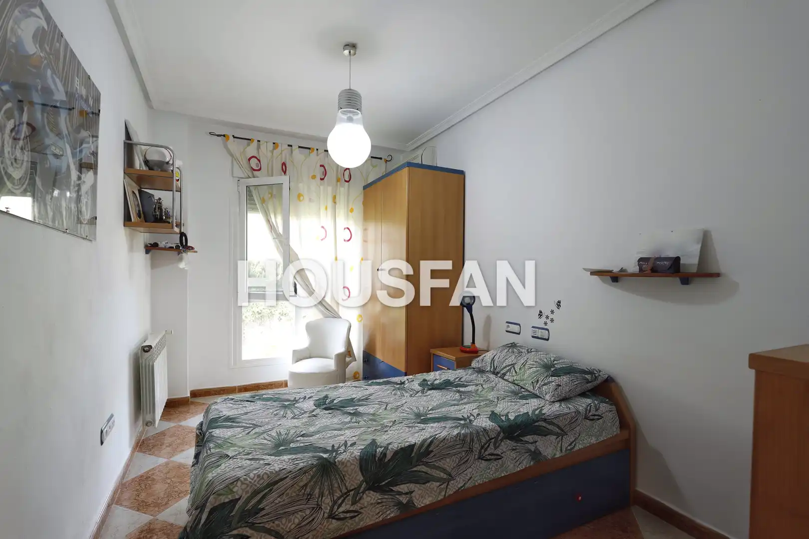 Dormitori de Casa o xalet en venda en Cáceres amb Aire condicionat, Calefacció i Jardí privat