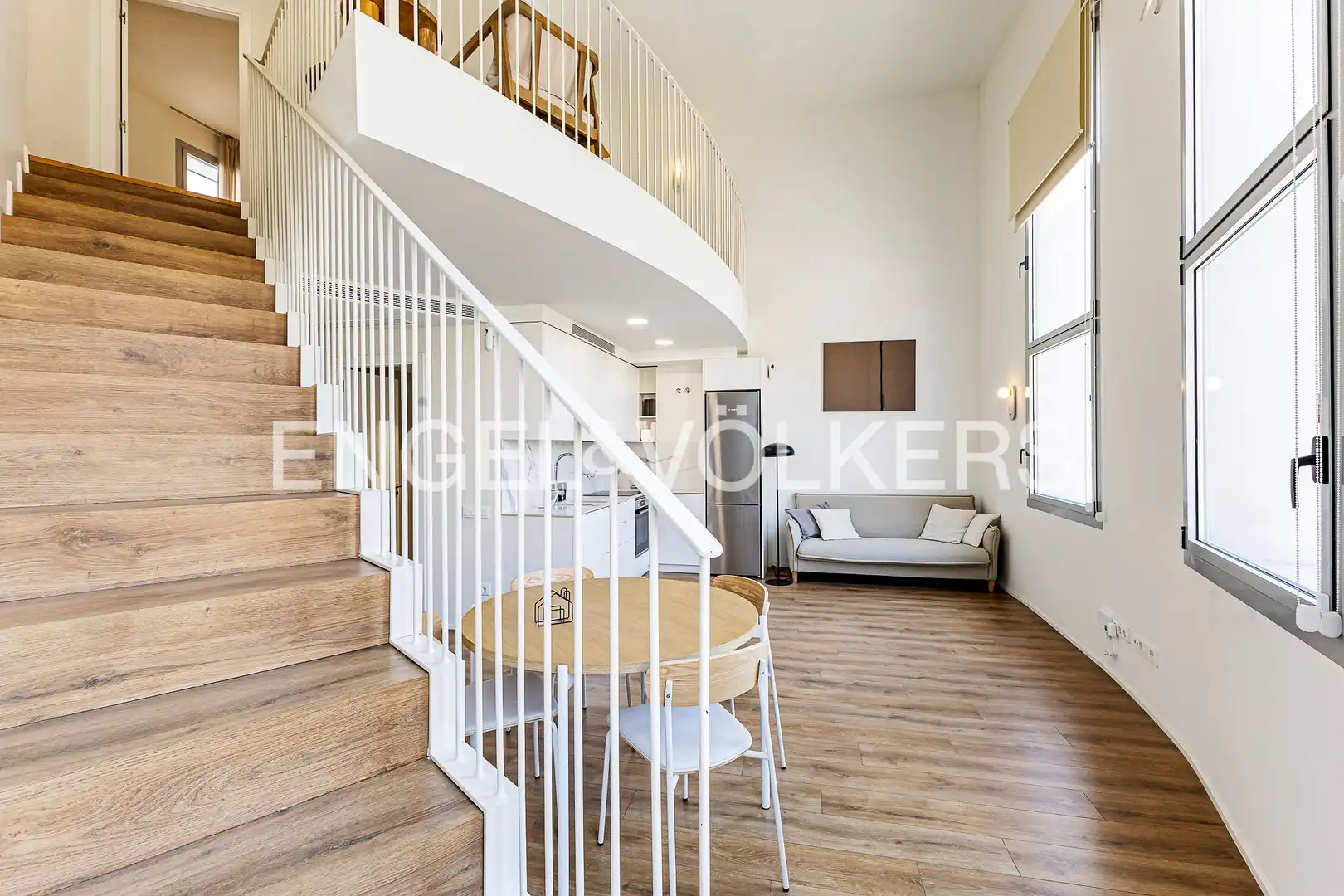 Balcony of Duplexes for rent in Barcelona  with Air Conditioner, Heating and Private garden